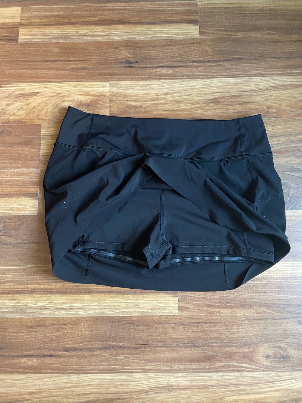 Athleta Run With It 14" Skort Women's Large Black Athletic Running Golf Tennis - Picture 4 of 9